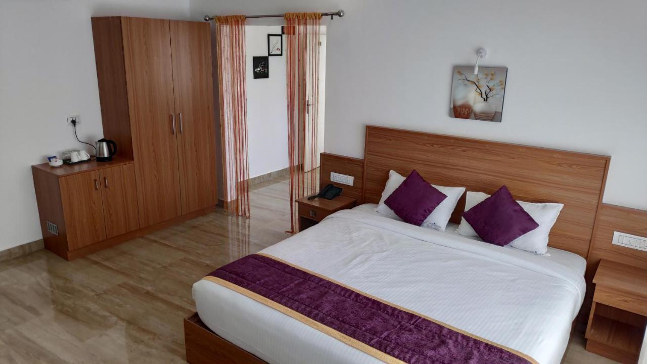 Munnar Ice Queen Resorts Exterior photo